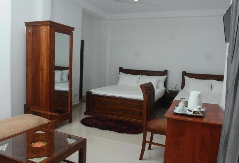 Kings Gate Airport Transit Hotel Katunayaka Ngoại thất bức ảnh